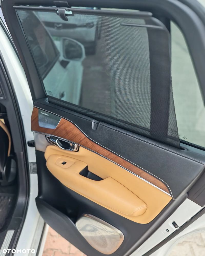 Volvo XC 90 T8 AWD Plug-In Hybrid Inscription 7os - 40
