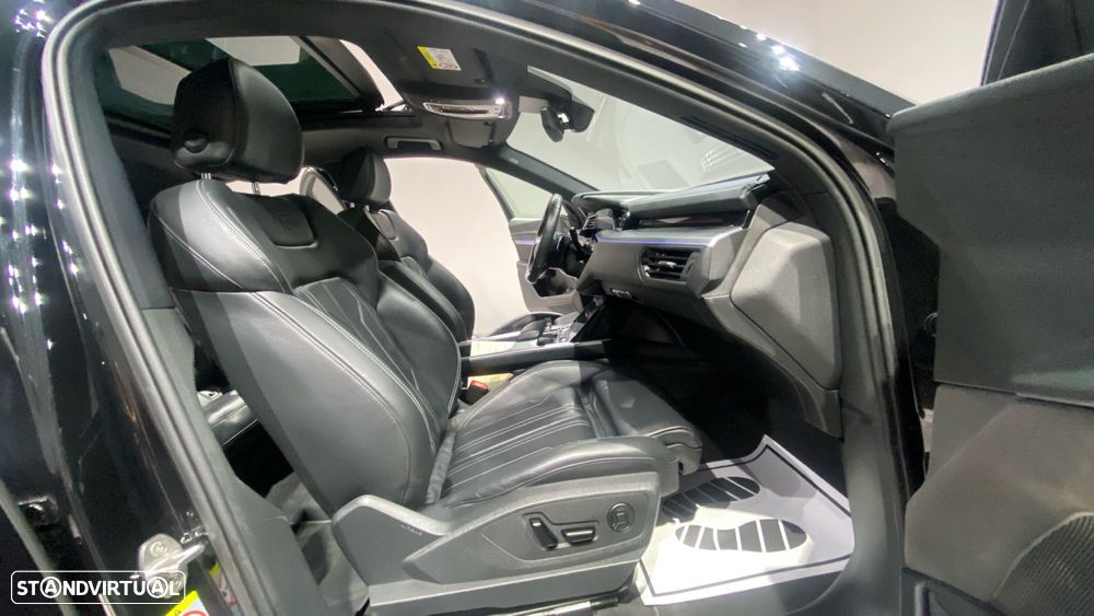 Audi e-tron 55 quattro S line - 16