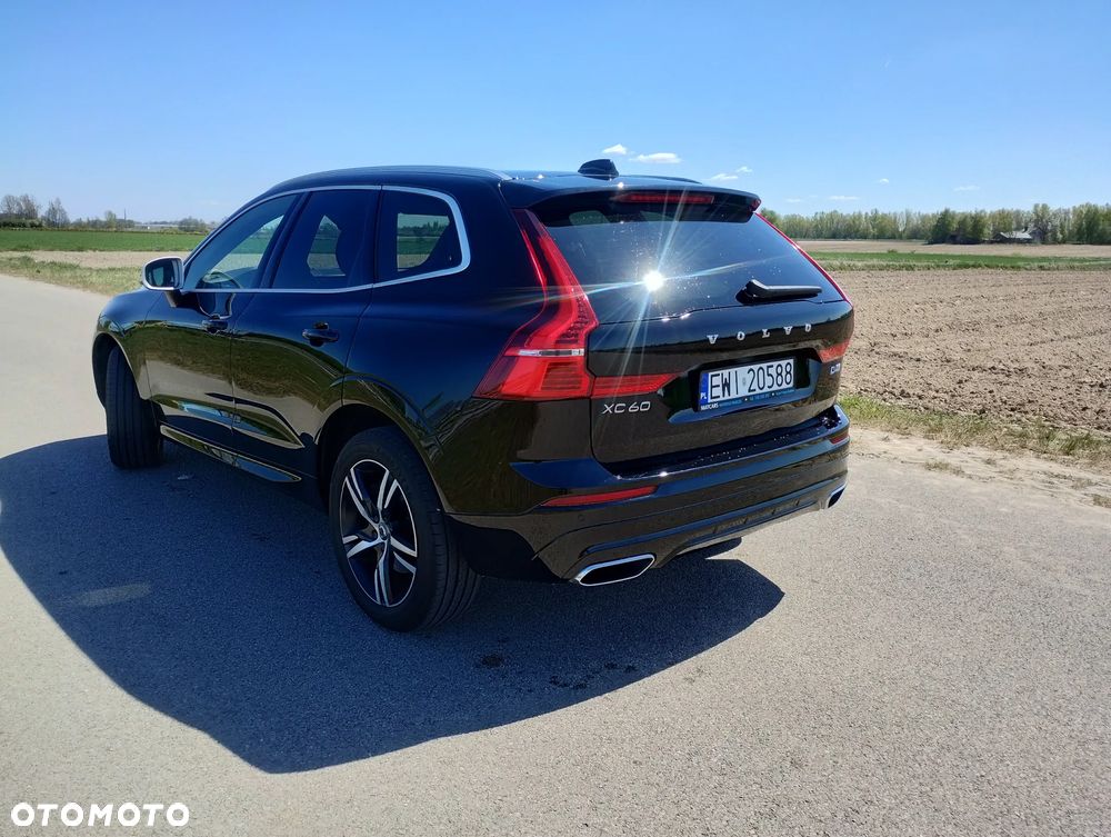 Volvo XC 60 D4 R-Design - 4