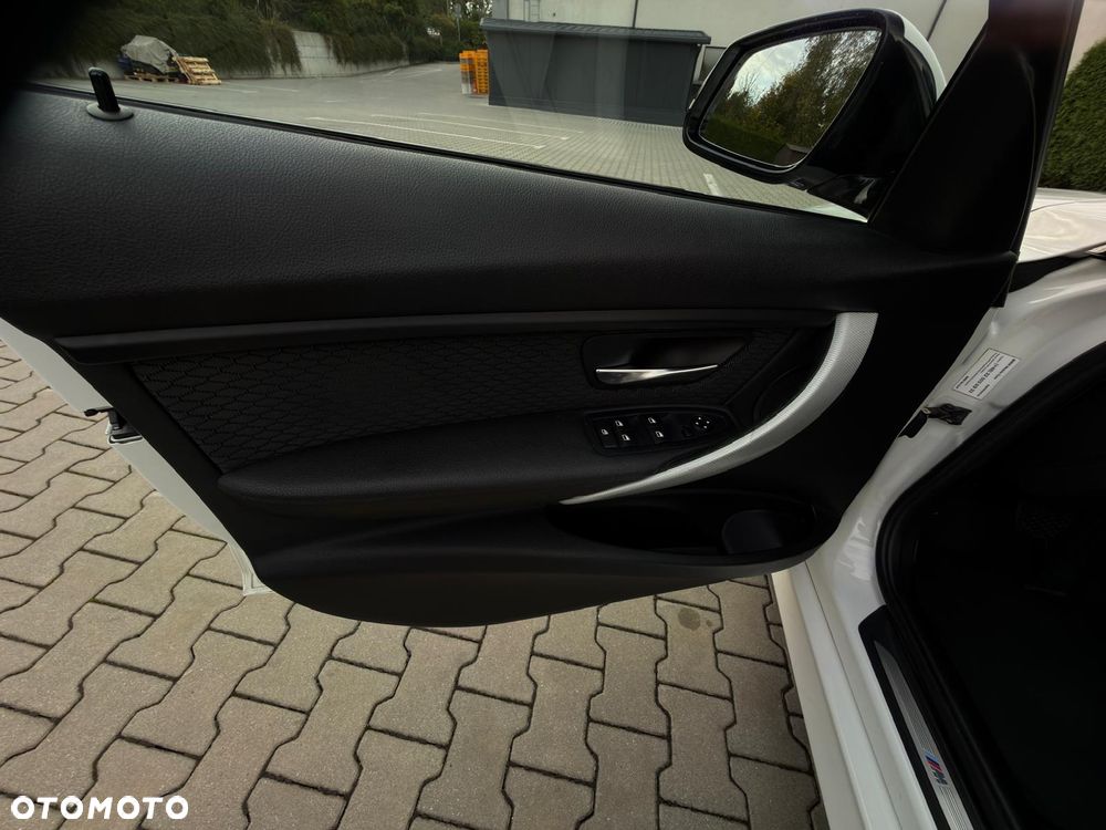 BMW Seria 3 - 21