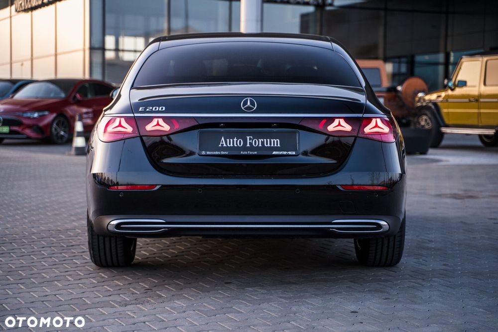 Mercedes-Benz Klasa E - 11