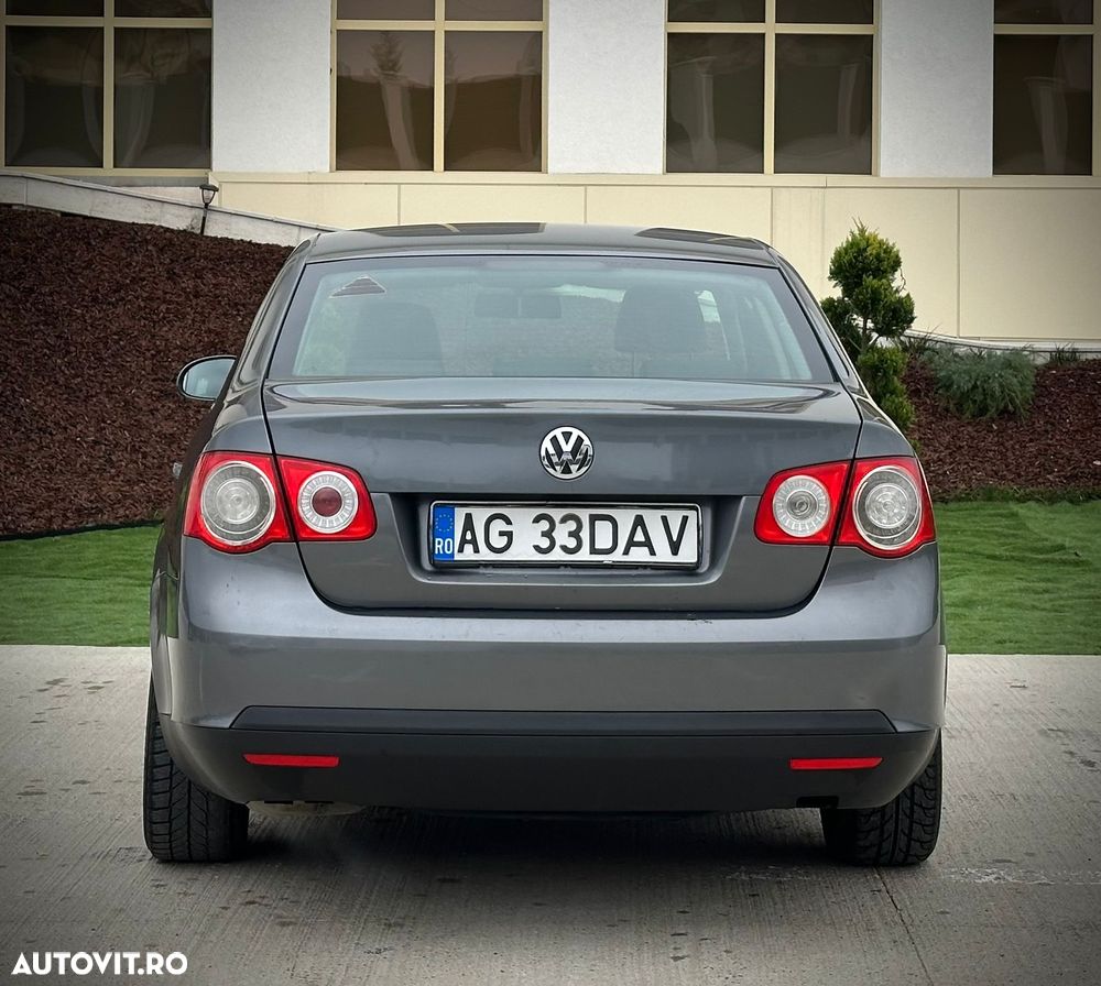 Volkswagen Jetta 1.9 TDI Comfortline - 6