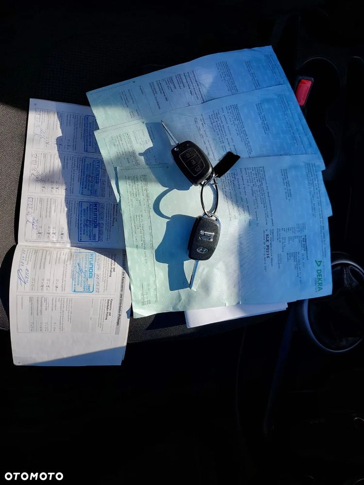 Hyundai i20 1.25 Wersja Jubileuszowa - 38