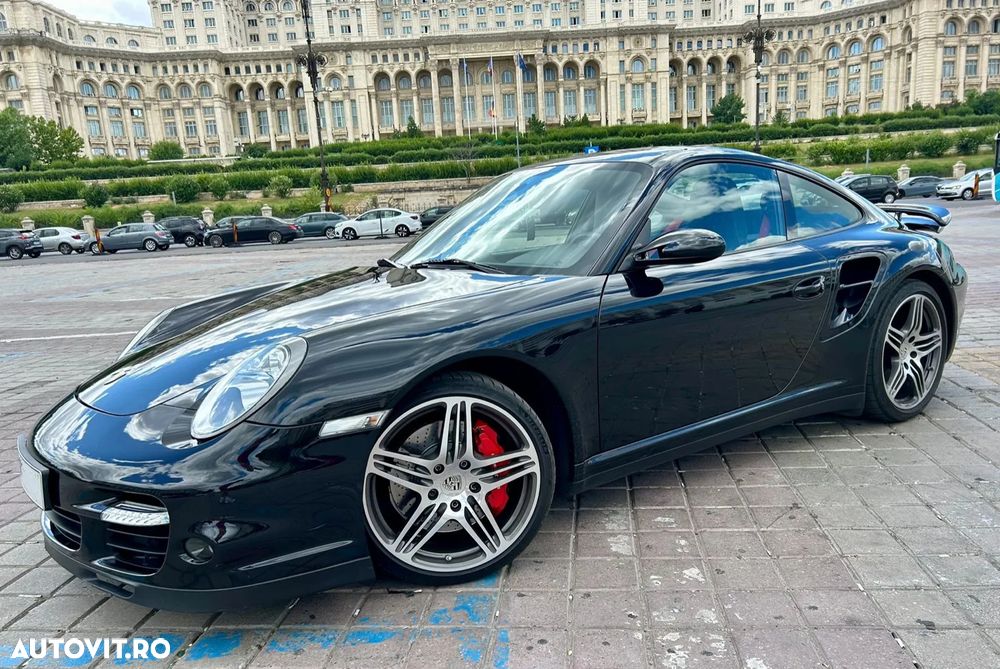 Porsche 911 Turbo - 4