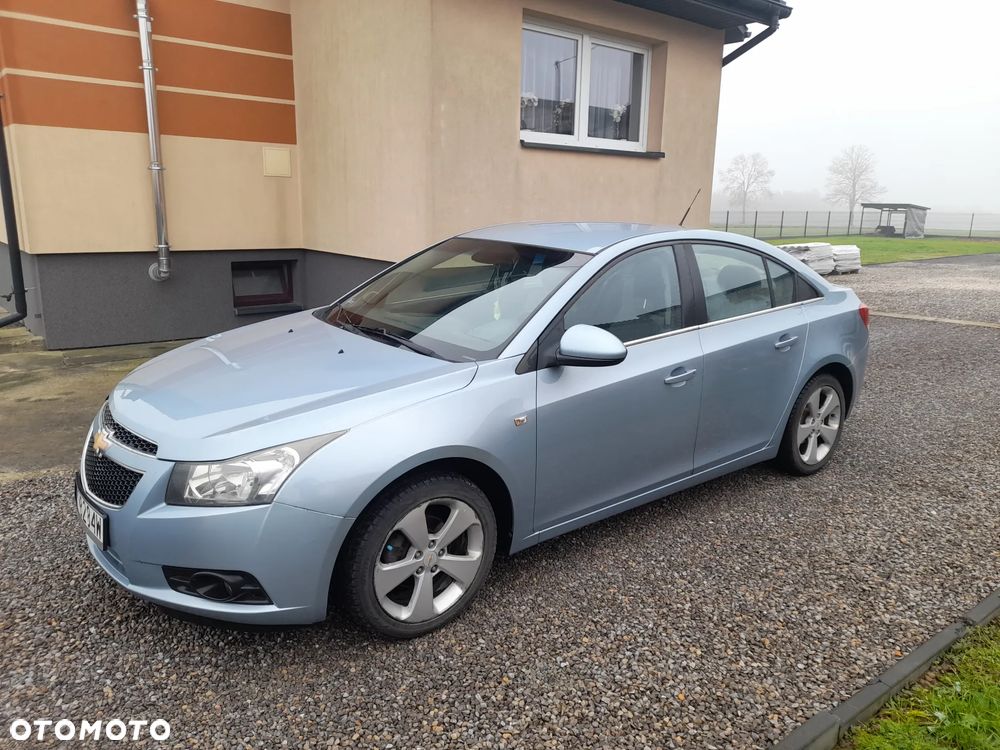 Chevrolet Cruze 1.8 LT - 4
