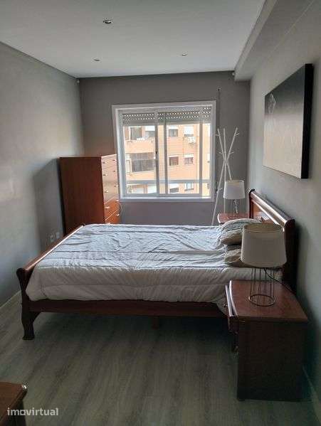 Excelente apartamento luminoso e bem localizado em ermesinde T2+1 - Grande imagem: 5/12