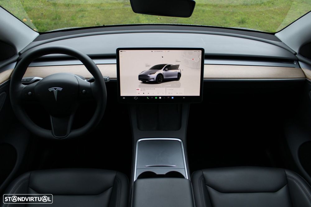 Tesla Model Y Long Range Dual Motor AWD - 2