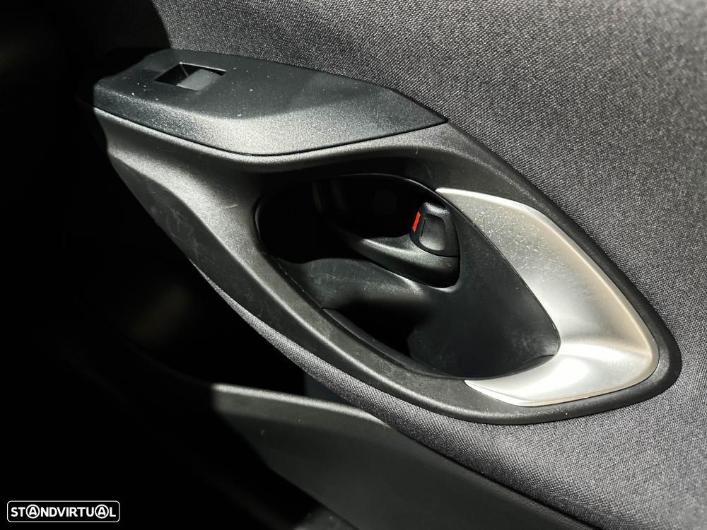 Toyota Yaris 1.5 HDF Premier Edition - 36