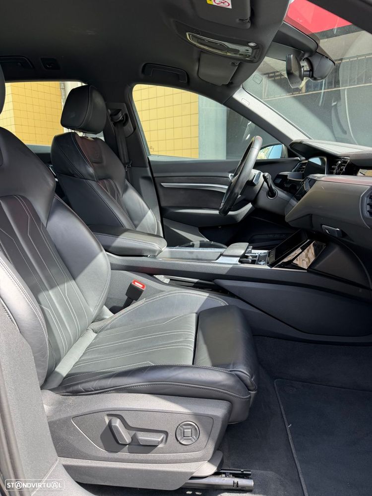 Audi e-tron 55 quattro S line - 23