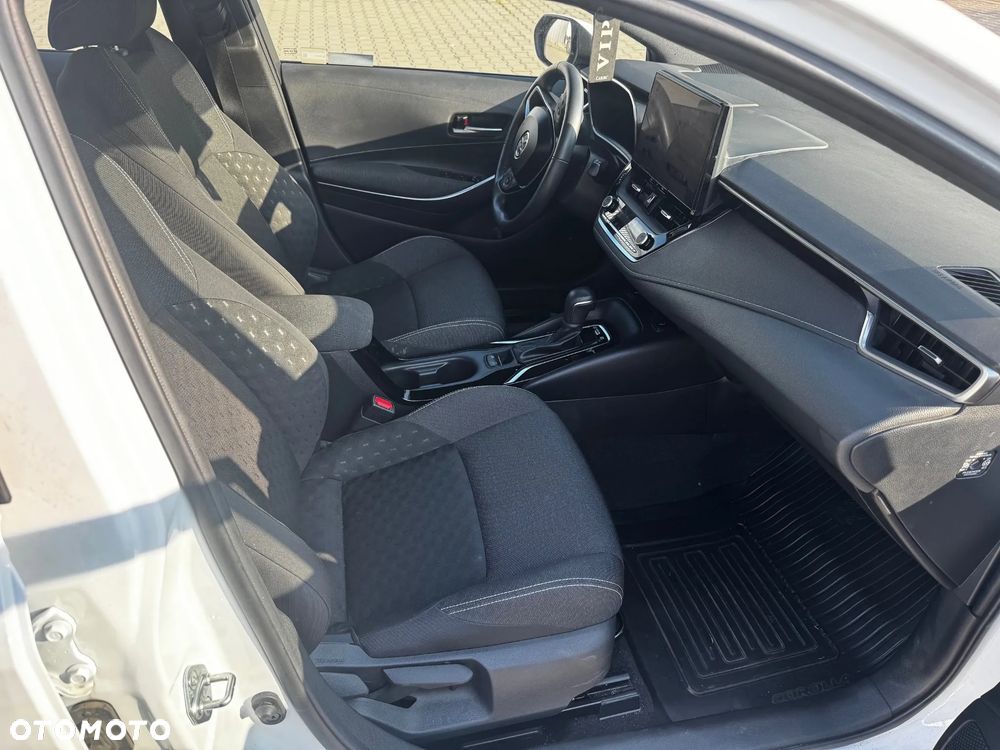 Toyota Corolla - 11