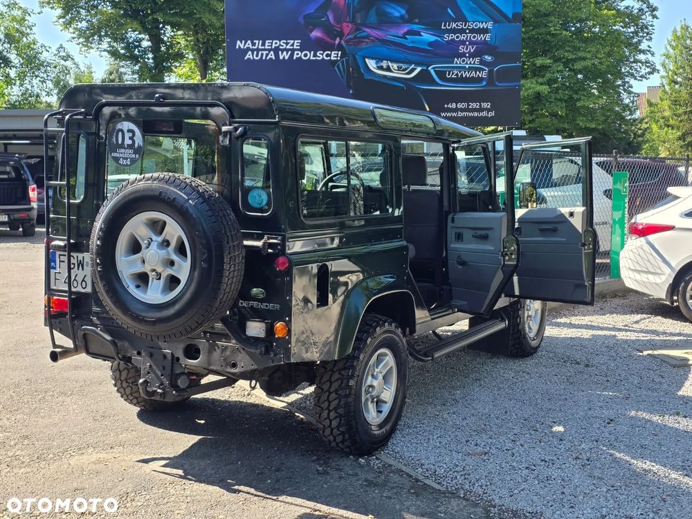 Land Rover Defender 110 SE - 6
