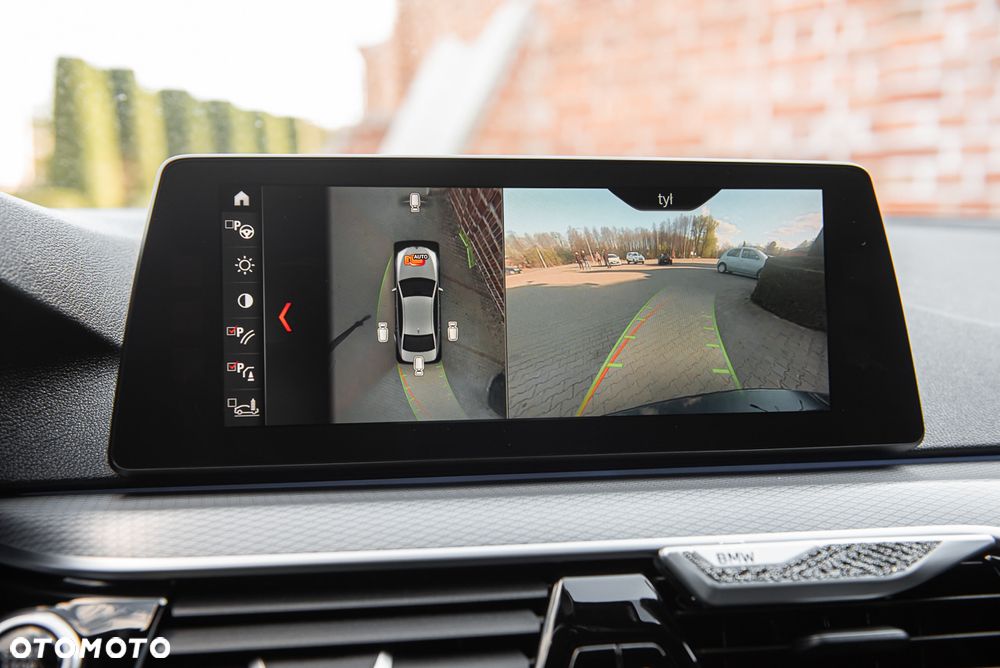 BMW Seria 5 520d M Sport Edition - 24