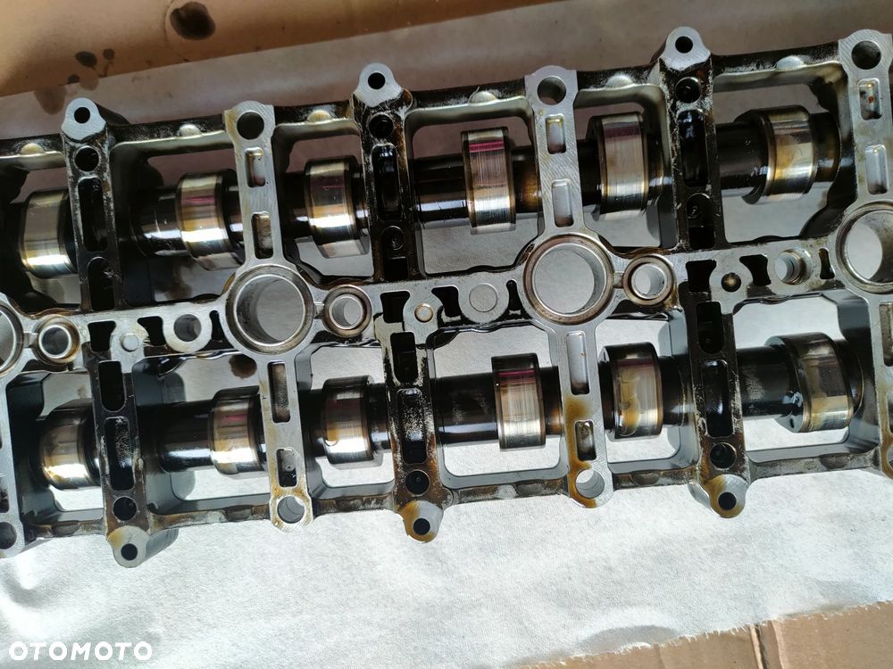 Wałki rozrządu z podstawą BMW F10,F30  2,0D  N47 - 8
