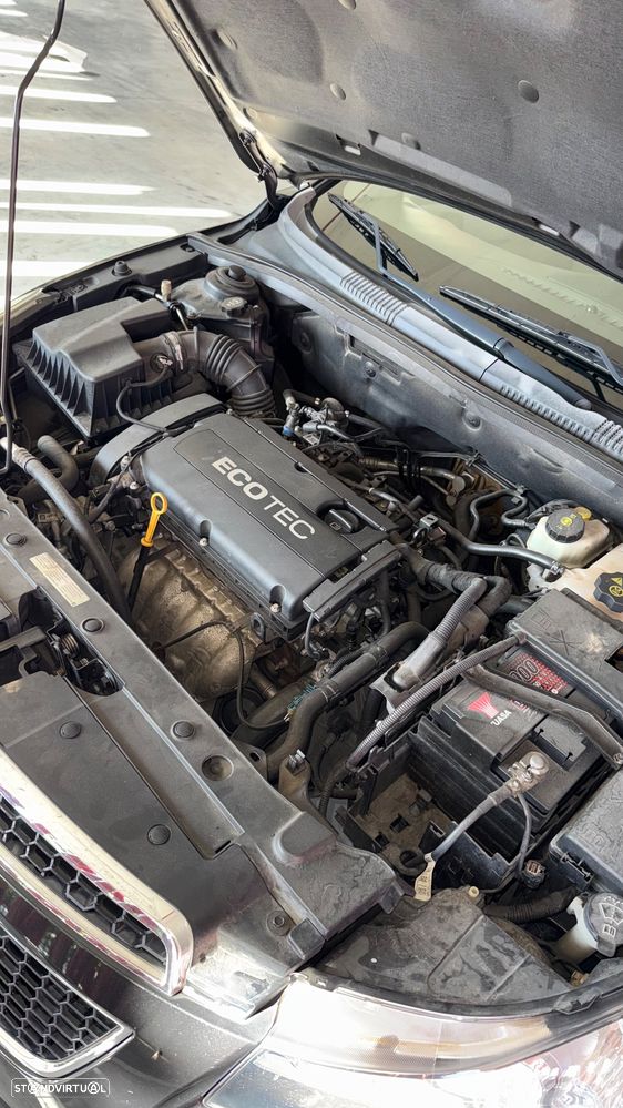 Chevrolet Cruze 1.6 LS - 21