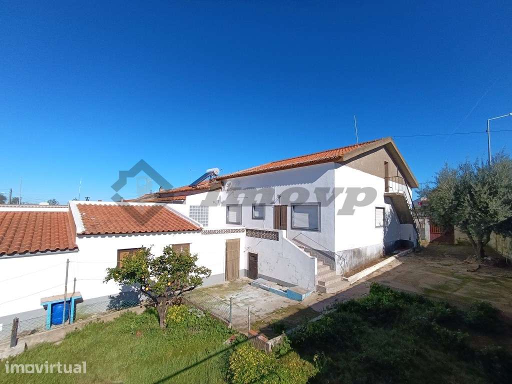 Moradia T3+1 com amplo quintal na Aldeia da Sete, Castro Verde - Grande imagem: 3/30