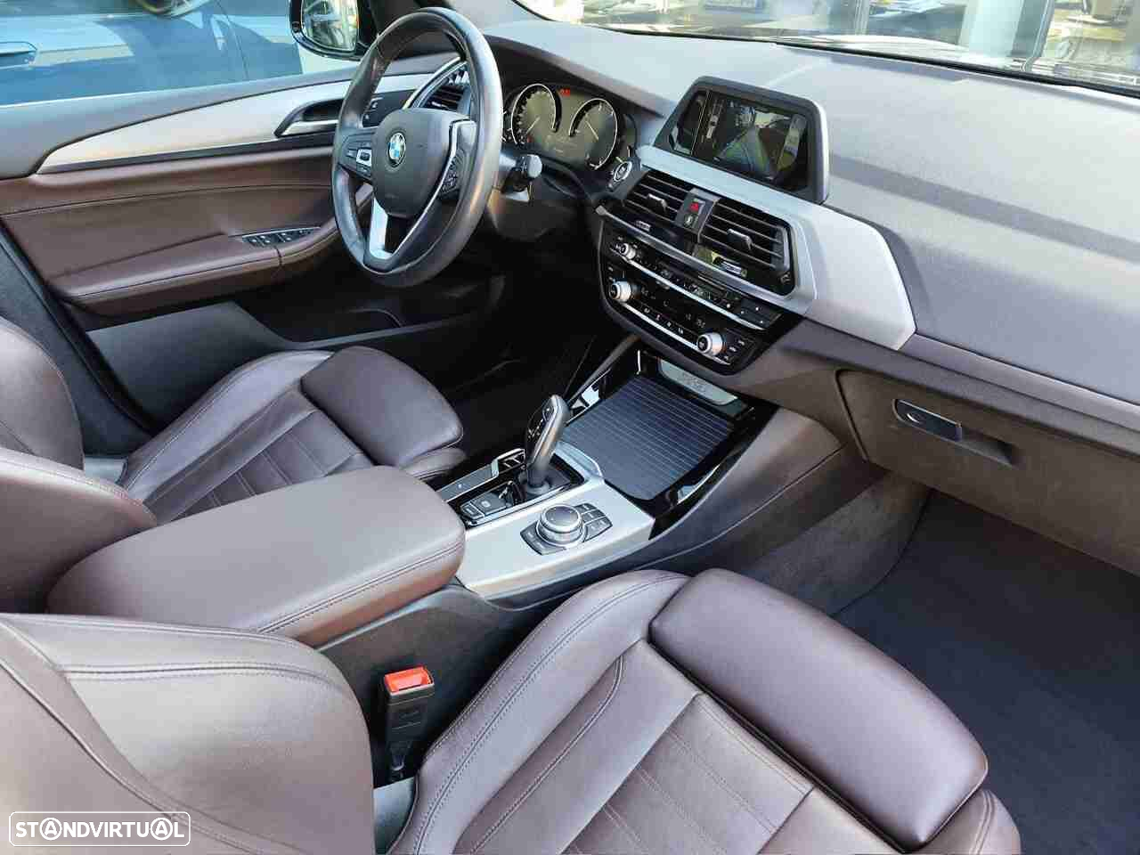 BMW X3 18 d sDrive Advantage Auto - 9