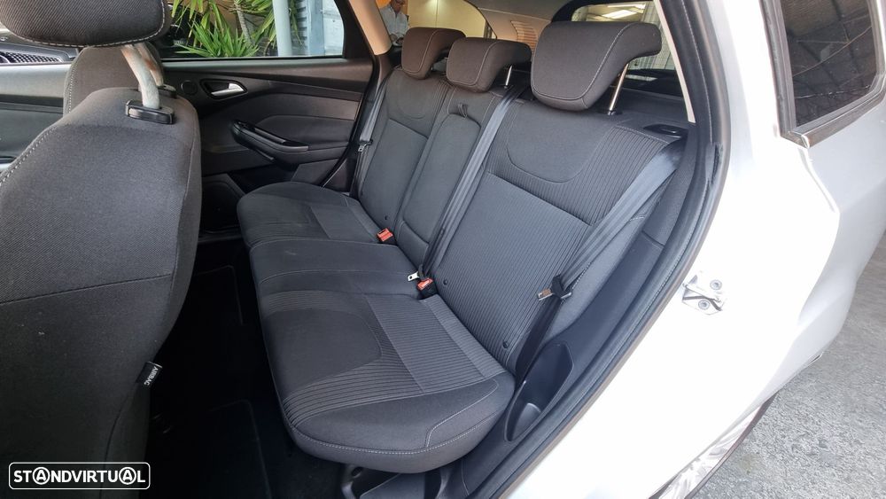 Ford Focus SW 1.6 TDCi Titanium Best - 5