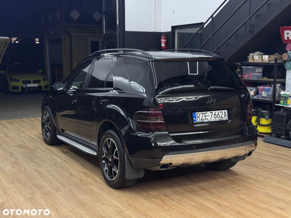 Mercedes-Benz ML - 14