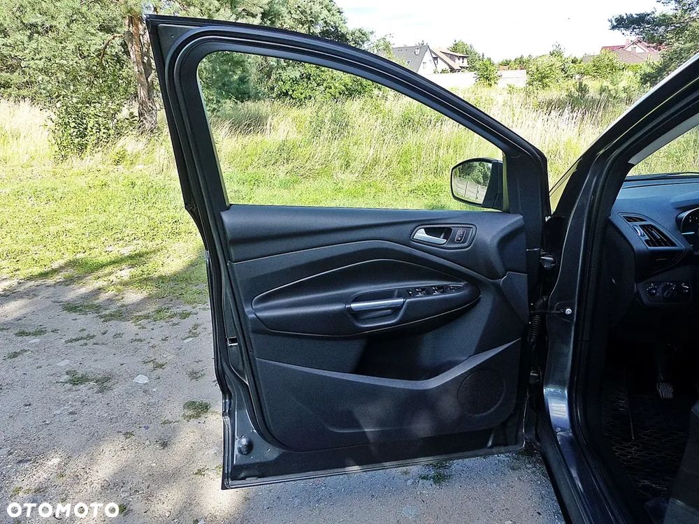 Ford Kuga 2.0 TDCi 4WD Titanium - 18