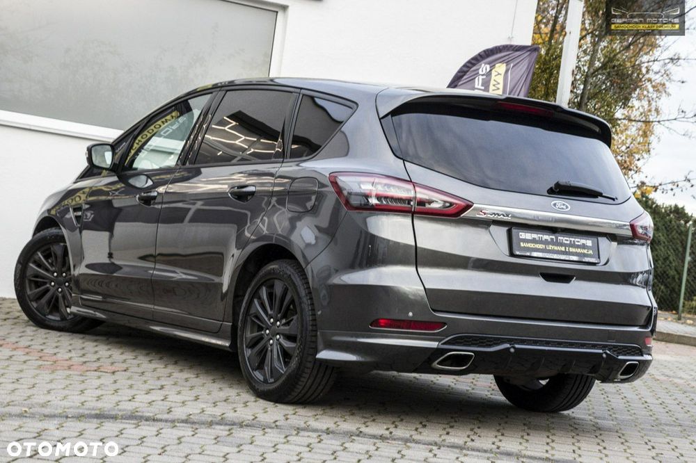 Ford S-Max - 8