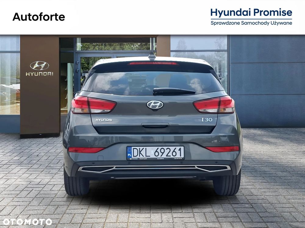 Hyundai i30 1.5 T-GDI 48V Smart - 4