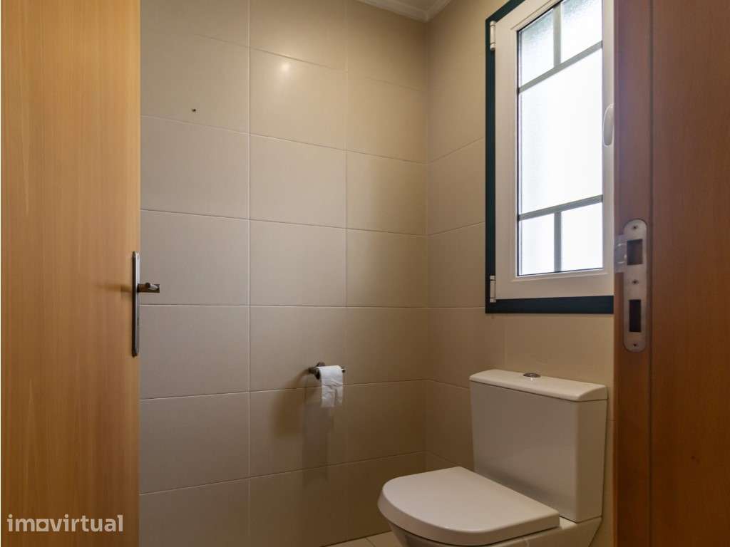Moradia T3+1 nos Carritos - Conforto, Espaço e Luz Natural | Figuei... - Grande imagem: 5/27