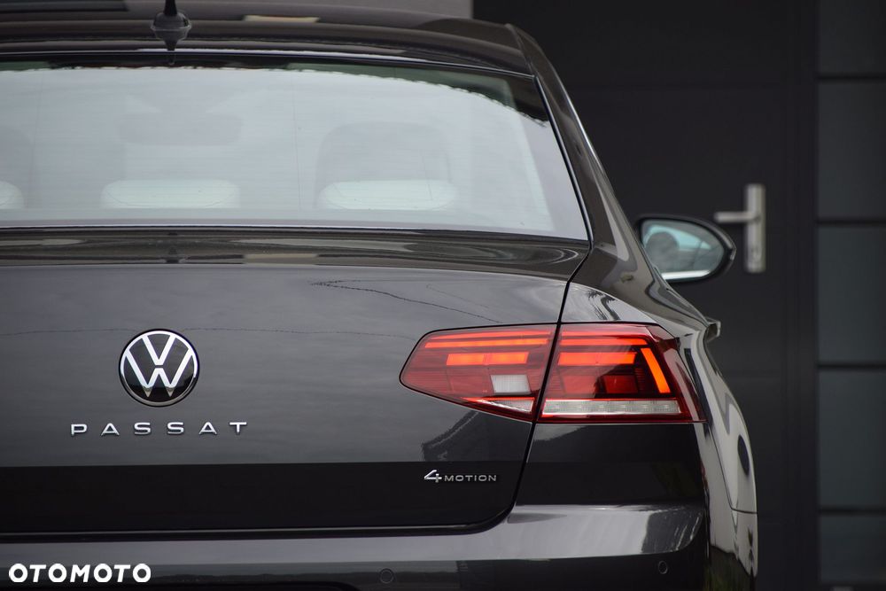 Volkswagen Passat 2.0 TDI 4Mot Elegance DSG - 9