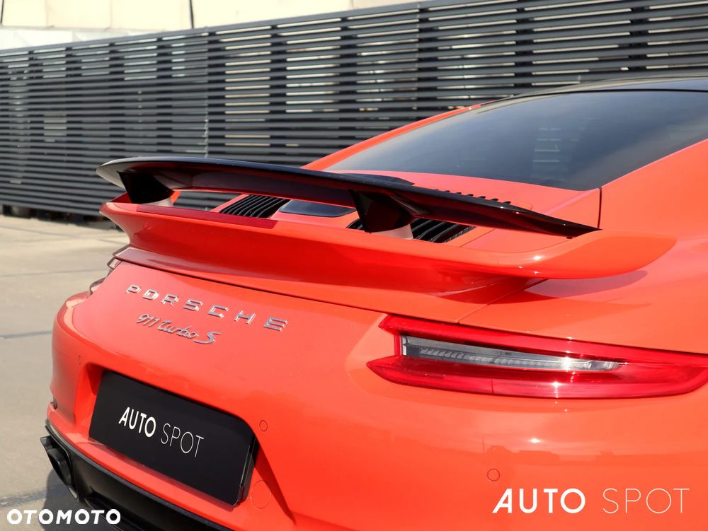 Porsche 911 Turbo S - 7
