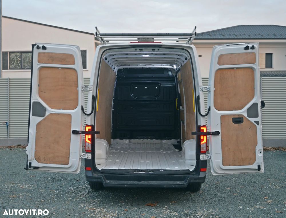 Volkswagen Crafter - 19