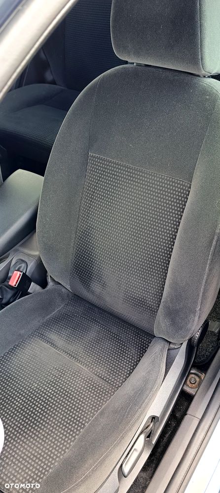 Ford Focus 1.6 Ti-VCT Ghia - 5