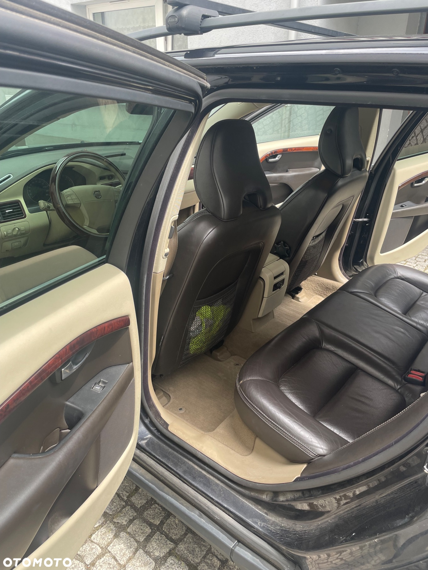 Volvo XC 70 - 8