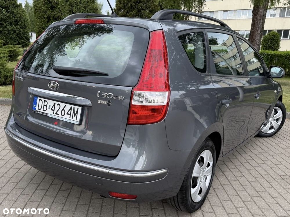 Hyundai i30 1.4 FIFA WM Edition - 4