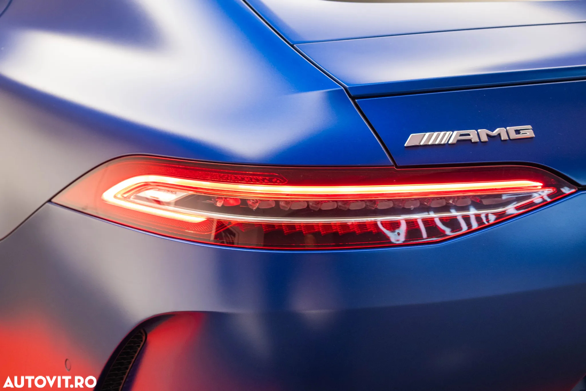 Mercedes-Benz AMG GT-S 63 4MATIC+ - 13