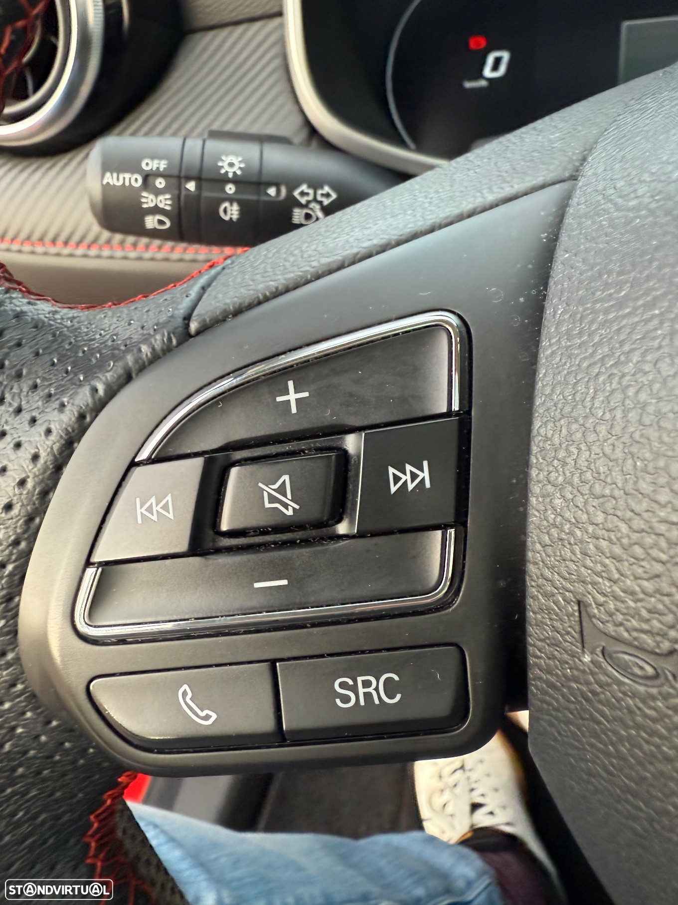 MG ZS EV 44.5 kWh Luxury - 22