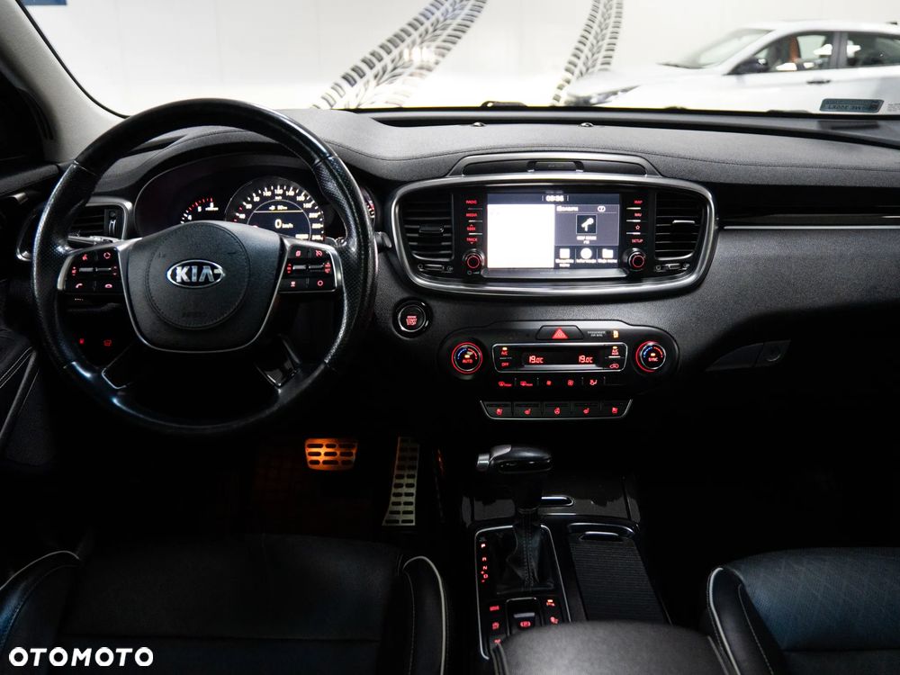 Kia Sorento 2.0 CRDI GT Line - 27