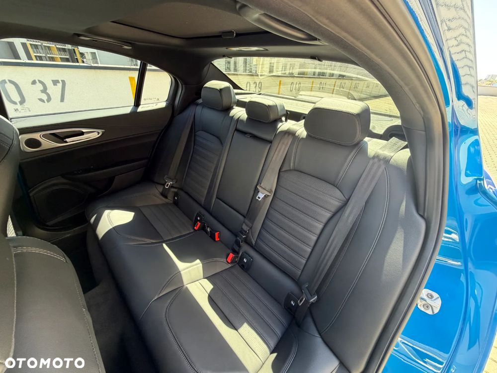 Alfa Romeo Giulia 2.0 Turbo Veloce Q4 - 14