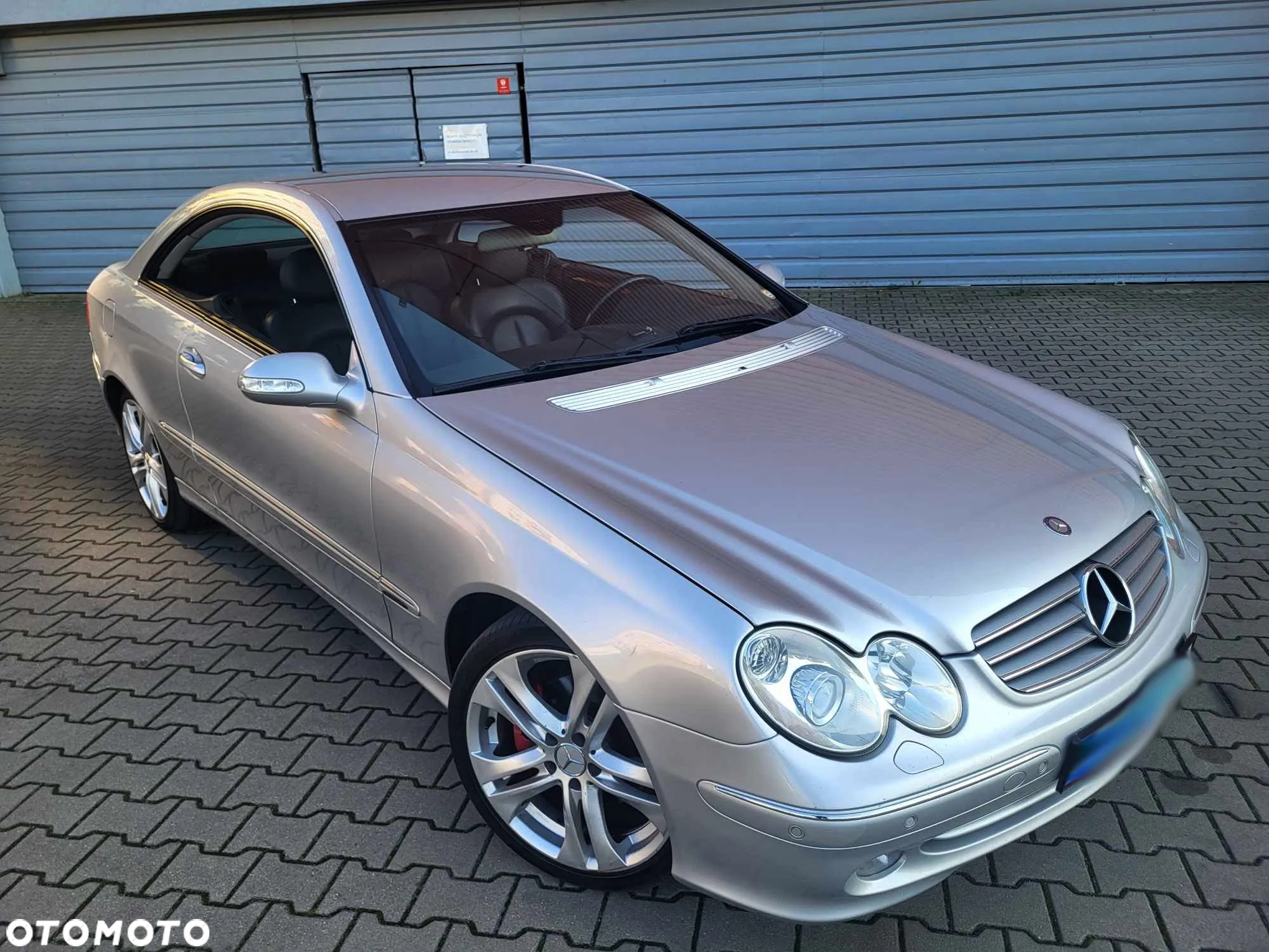 Mercedes-Benz CLK - 13
