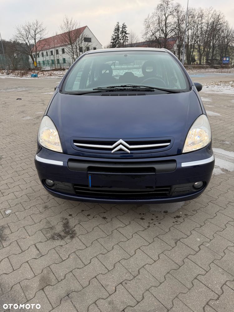 Citroën Xsara Picasso 2.0 16V Exclusive - 1