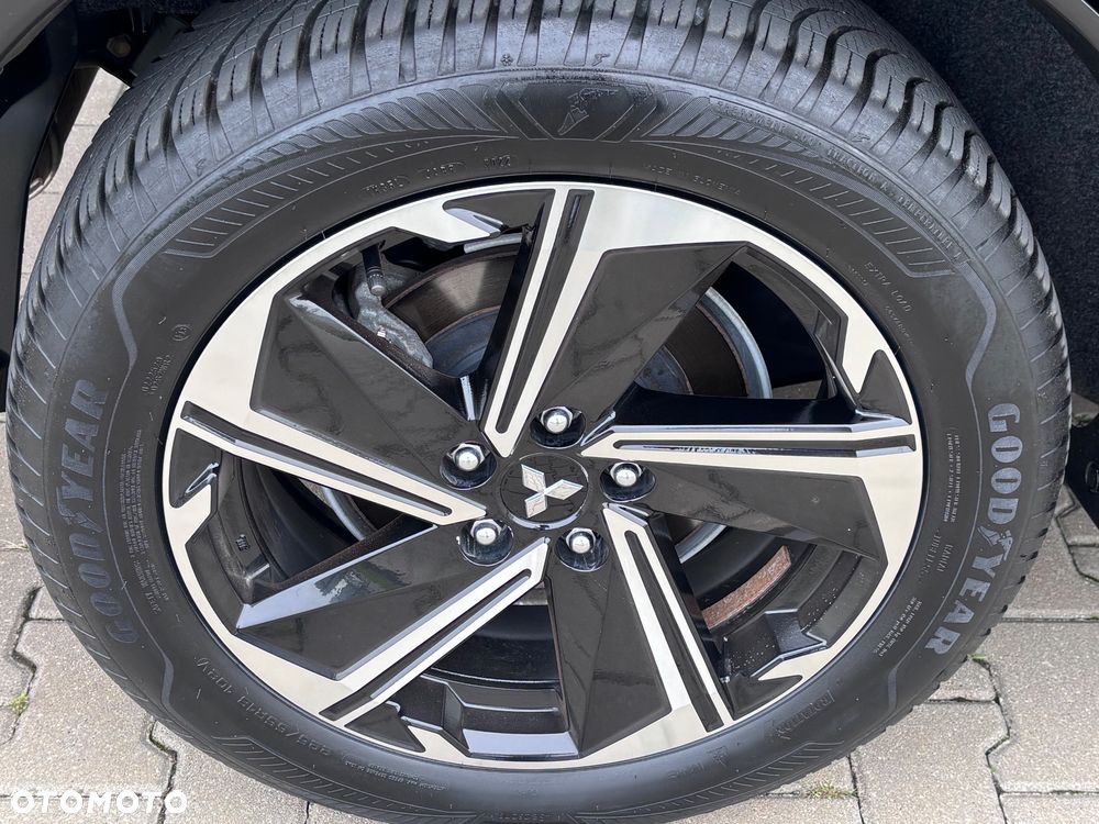 Mitsubishi Eclipse Cross 2.4 PHEV Intense Plus - 22