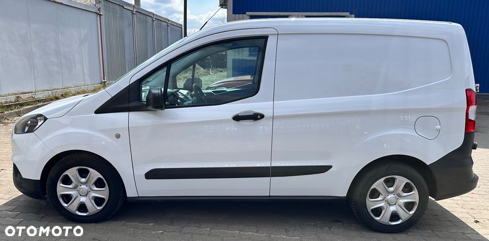 Ford Transit Courier VAT 23% - 1