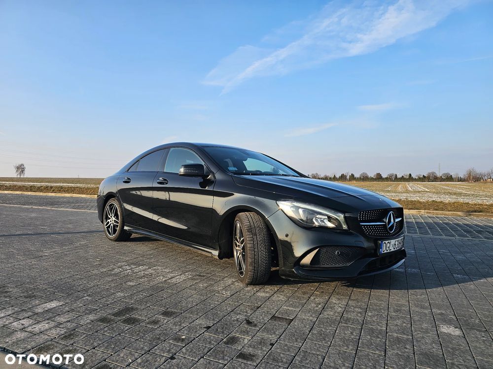 Mercedes-Benz CLA 200 7G-DCT AMG Line - 2