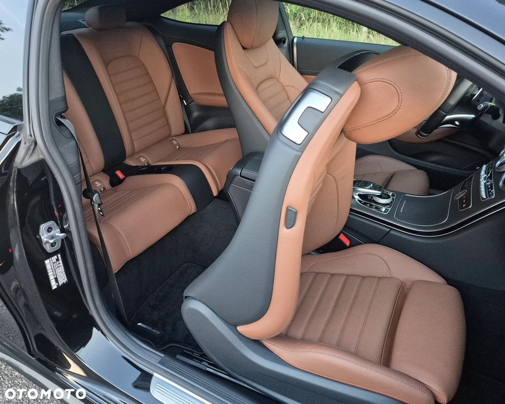 Mercedes-Benz Klasa C 43 AMG 4MATIC - 31