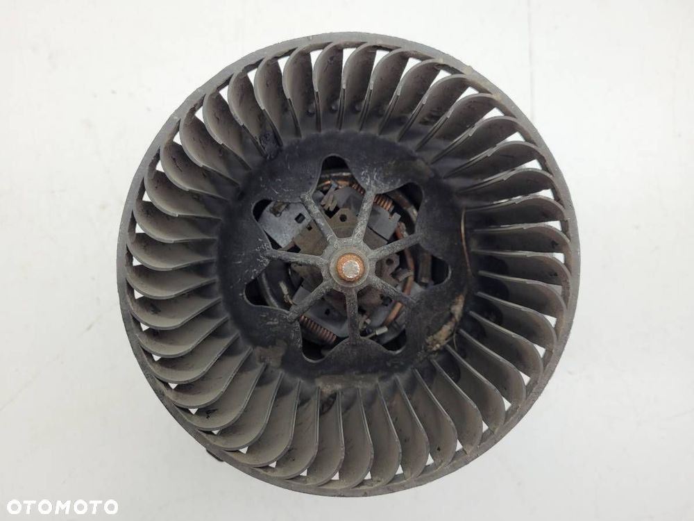 WENTYLATOR DMUCHAWA NAWIEWU AUDI A3 8P EUROPA - 2