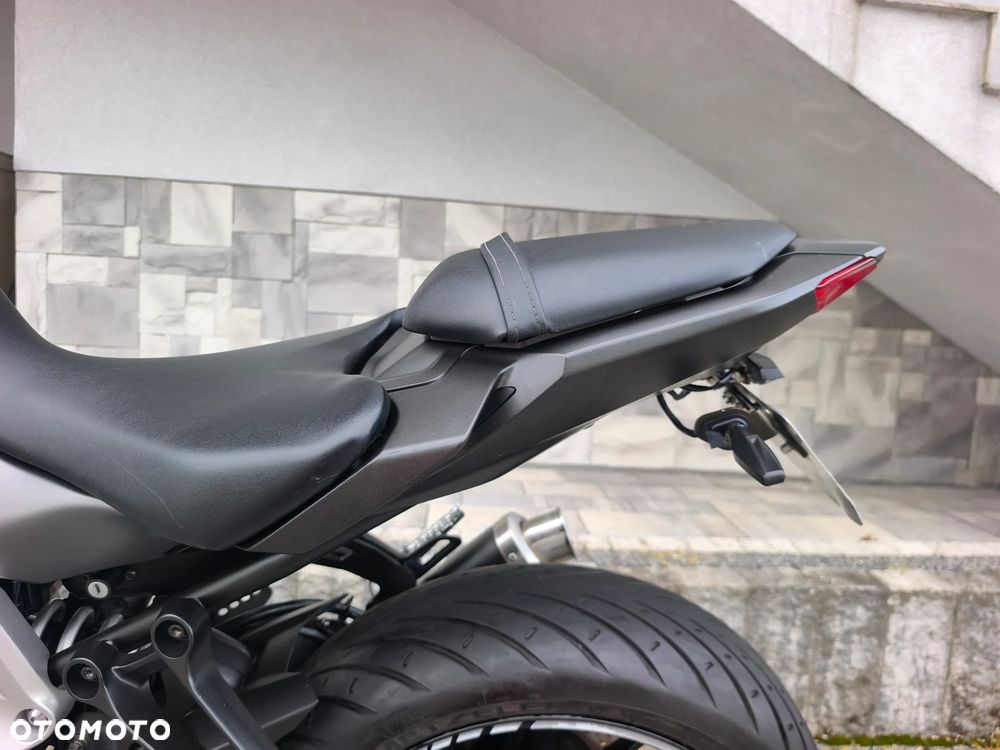 Yamaha MT - 12