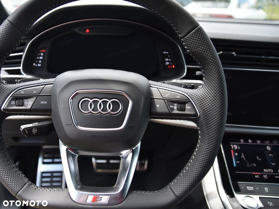 Audi Q8 - 7