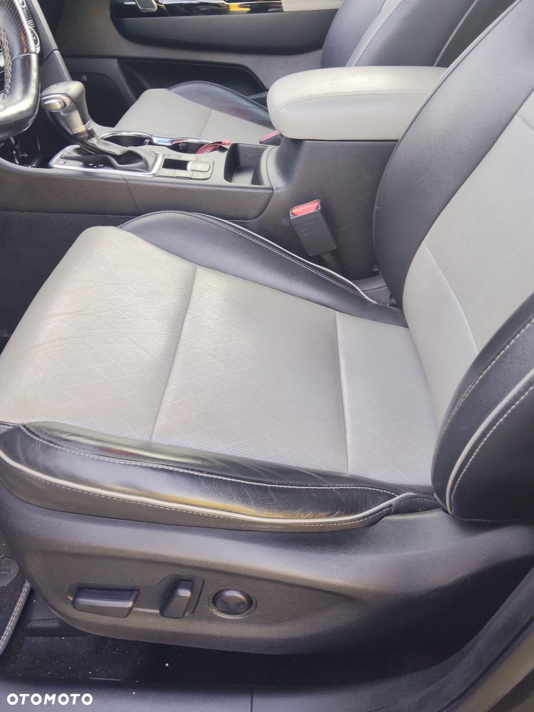 Kia Sportage 2,0 CRDI AWD GT Line - 9