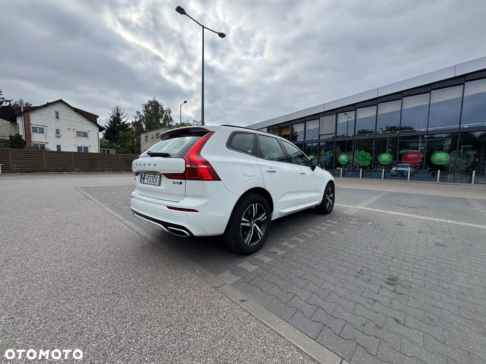 Volvo XC 60 D4 AWD R-Design - 4