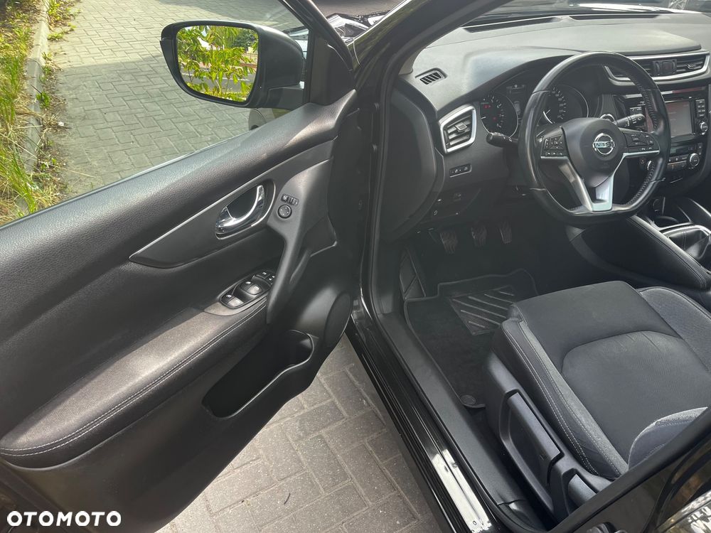 Nissan Qashqai 1.2 DIG-T TEKNA+ - 17