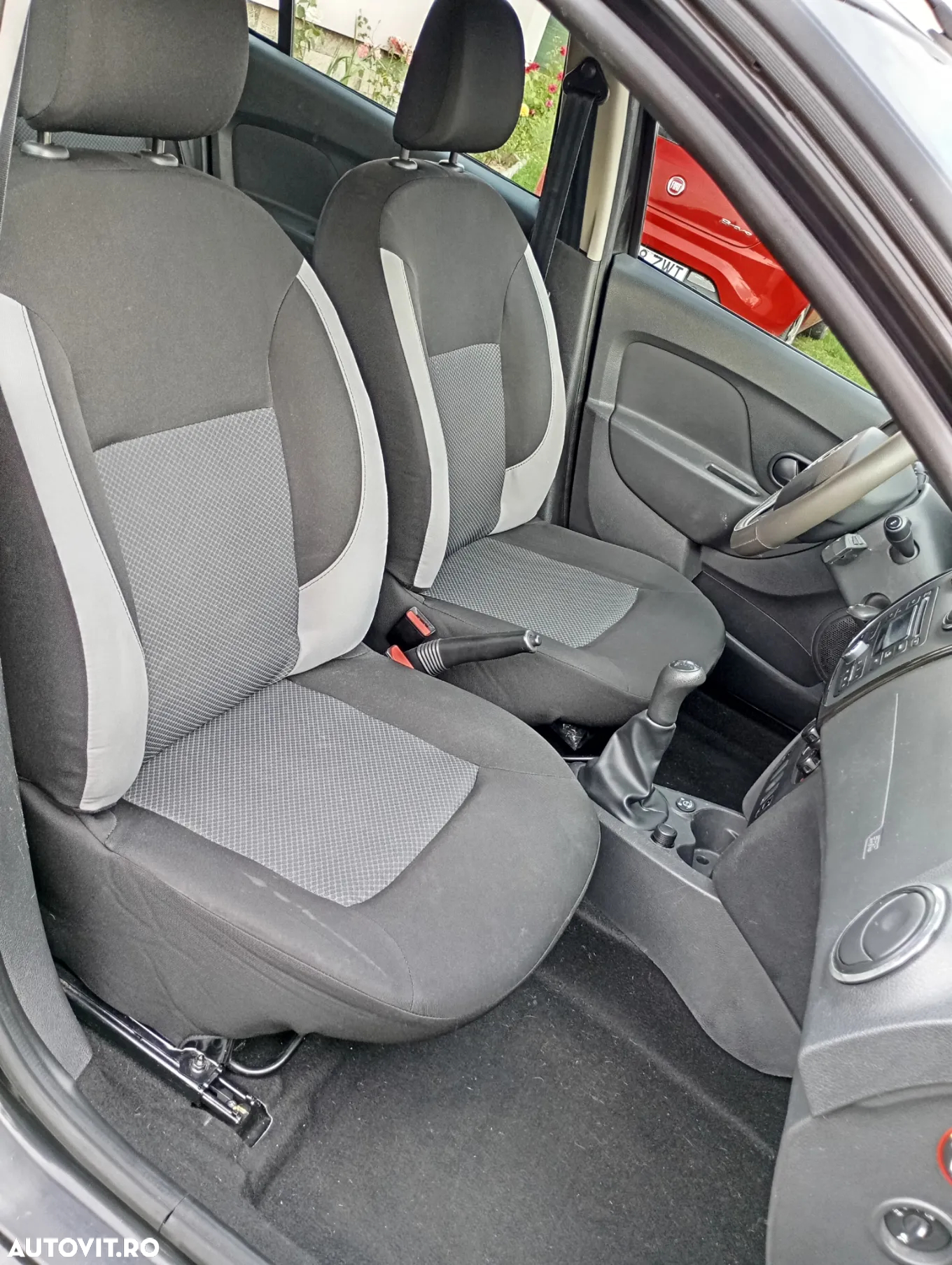Dacia Logan MCV 1.2 16V 75 Laureate - 5