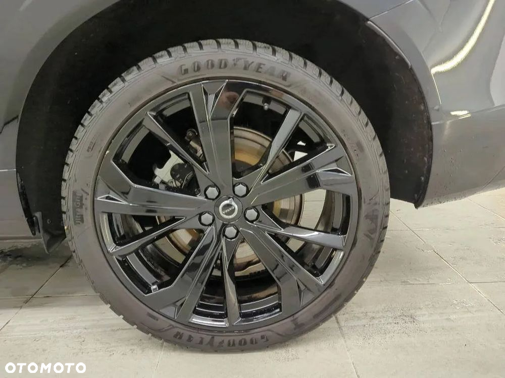 Volvo XC 60 T6 Plug-In Hybrid AWD Plus Black Edition - 27